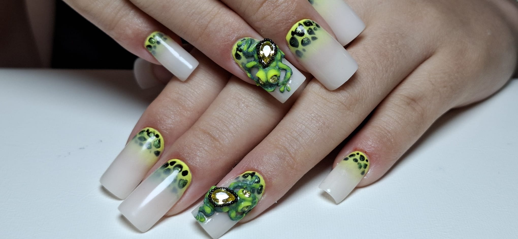 bc3b83a5-1243-4c6e-af15-b61d297bff71